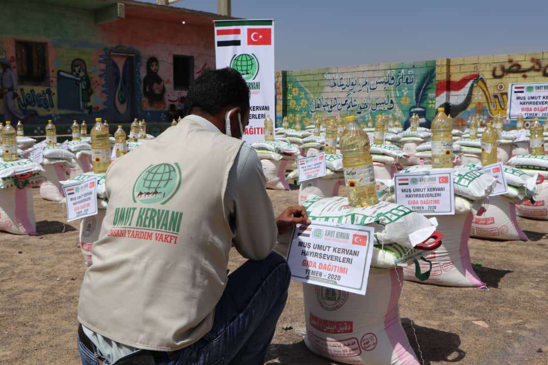 Umut Kervanı Yemen halkına yardım ulaştırmaya devam ediyor